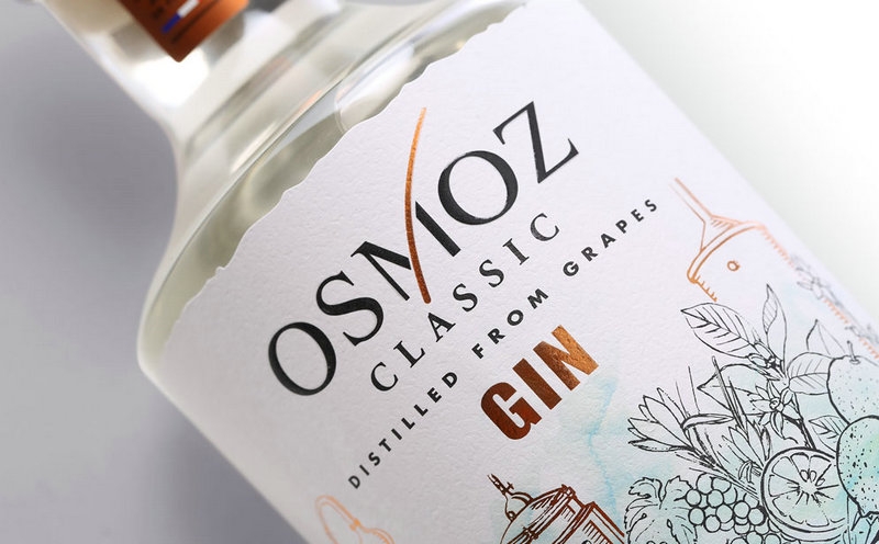 松子酒包裝設計,結合現代和傳統，添加了一點“手工設計