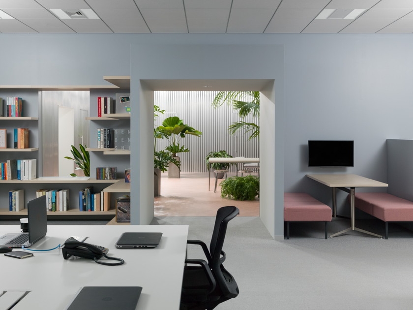 將庭院搬到室內|辦公室空間設計